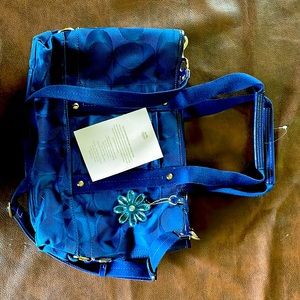 Coach Kyra Daisy Signature Totw, NWT, Navy Blue, “C” pattern bag